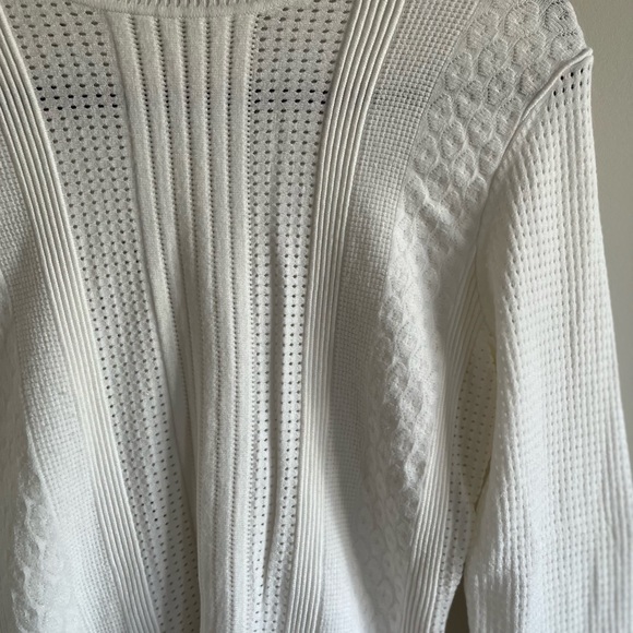 RW&CO Off White Sweater - Picture 5 of 7